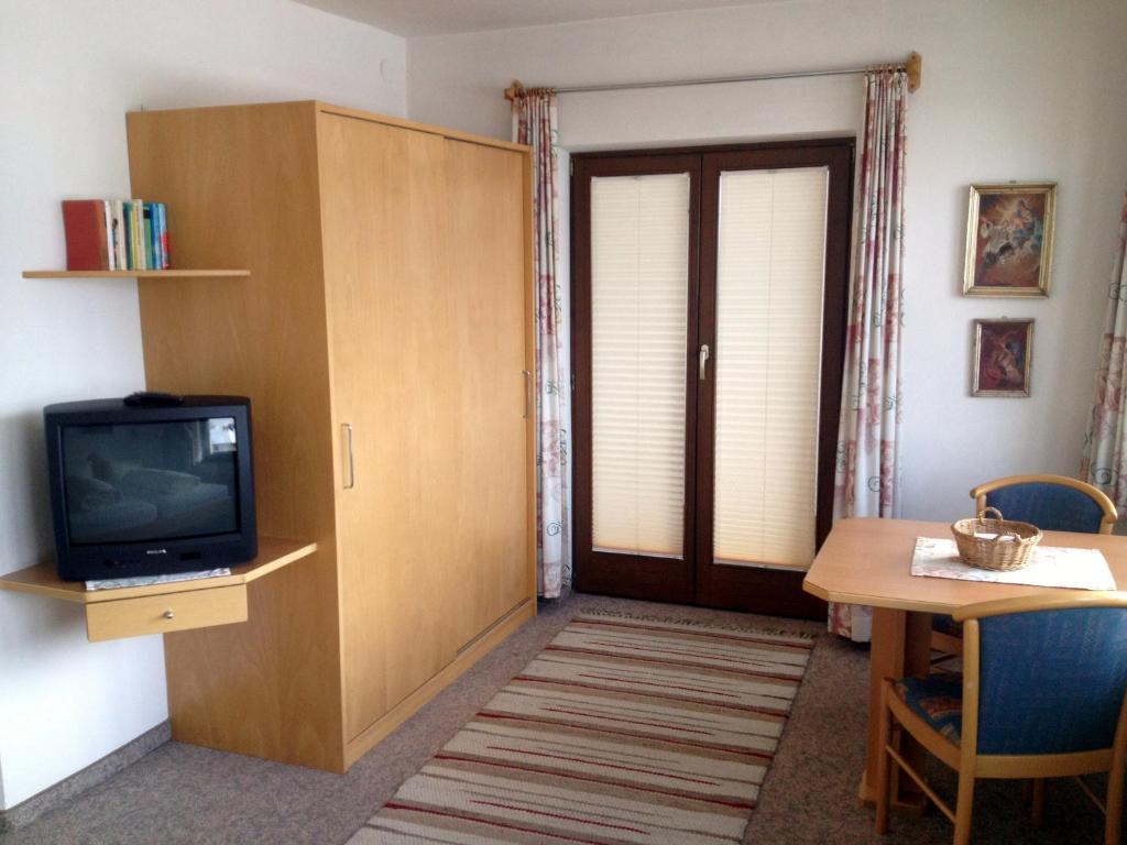 Pension Wallnoefer Mieming Room photo